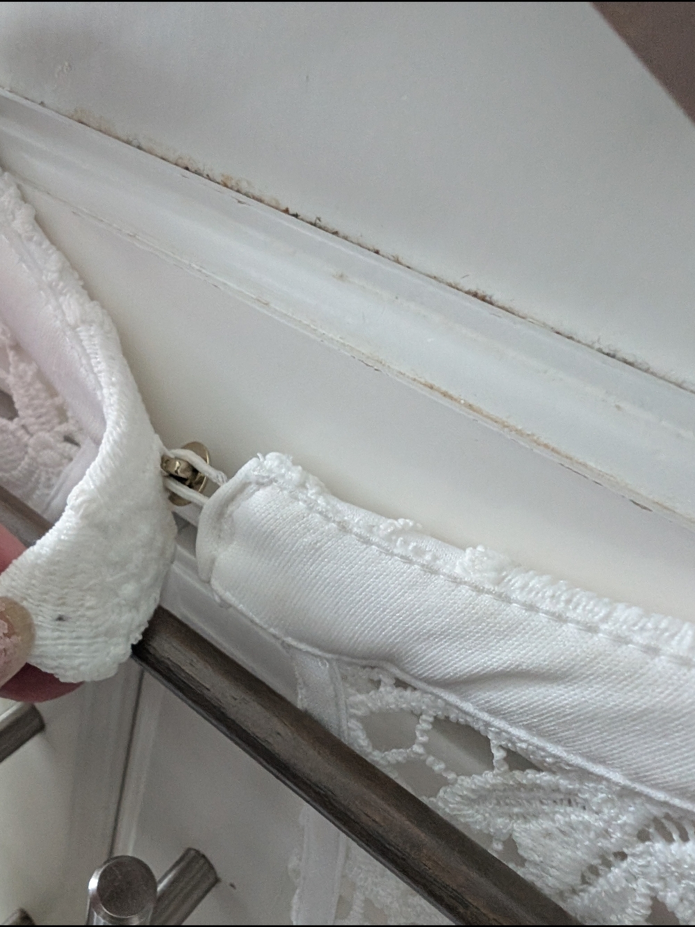 Gorgeous Romantic Lace Dress By Guess Size 12 White Tea Length - Picture 10 of 12